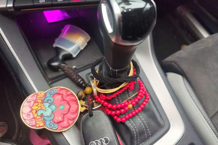 Used Audi Q3 2019 35 TFSI Advanced Dynamic Edition Gear Lever