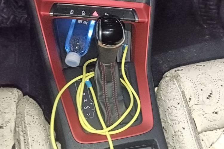 Used Audi Q3 2019 40 TFSI Fashion Dynamic Model Gear Lever