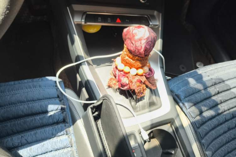 Used Audi Q3 2019 35 TFSI Fashion Dynamic Model Gear Lever