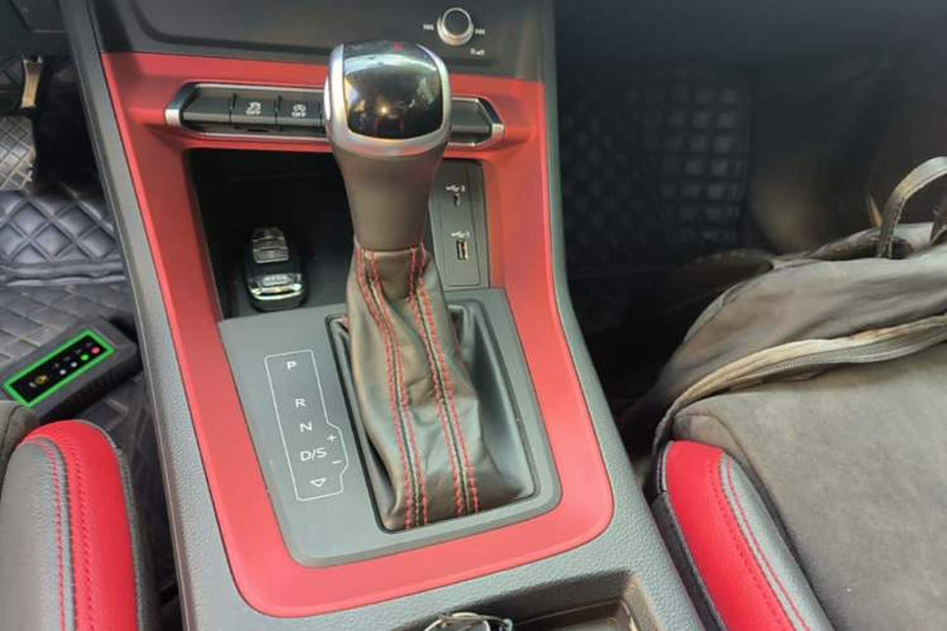 Used Audi Q3 2019 35 TFSI Advanced Dynamic Edition Gear Lever