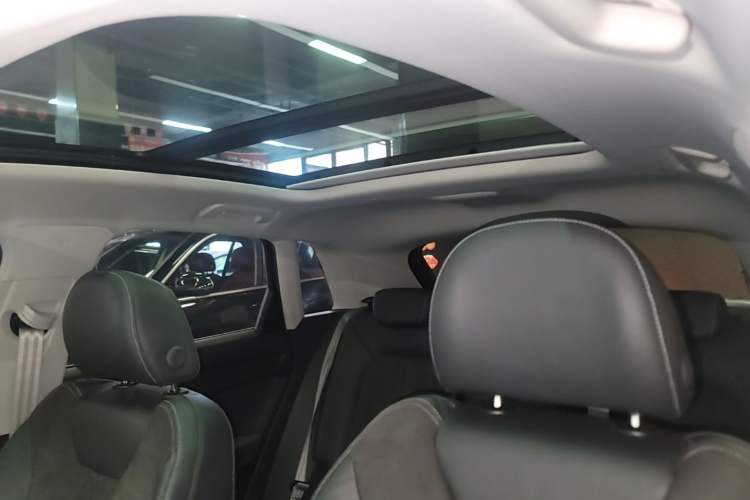 Used Audi Q3 2019 35 TFSI Advanced Dynamic Edition Headliner