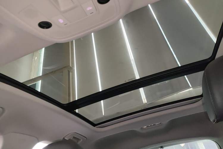 Used Audi Q3 2019 40 TFSI Fashionable and Elegant Model Headliner