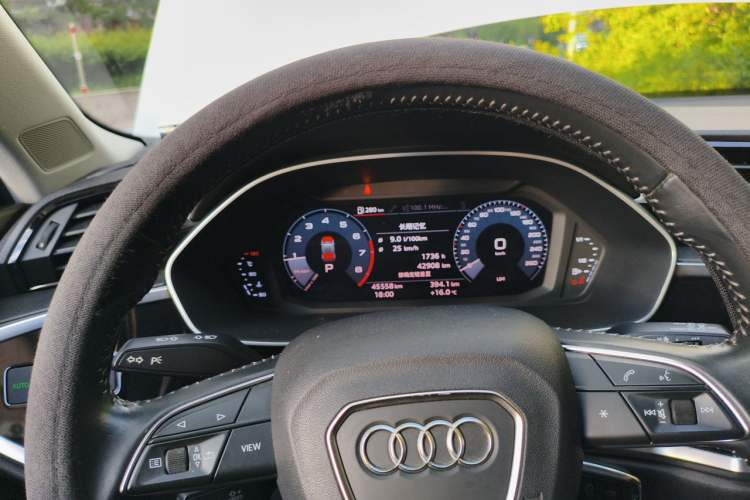 Used Audi Q3 2019 35 TFSI Advanced Style Edition Instrument Cluster