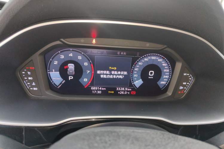 Used Audi Q3 2019 40 TFSI Fashionable and Elegant Model Instrument Cluster