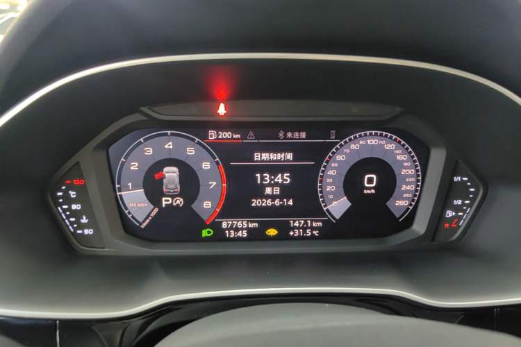 Used Audi Q3 2019 40 TFSI Fashionable and Elegant Model Instrument Cluster