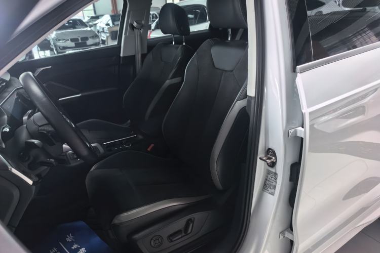 Used Audi Q3 2019 35 TFSI Fashion Dynamic Model Interior 1
