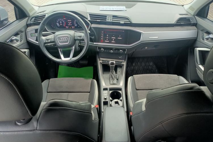 Used Audi Q3 2019 35 TFSI Advanced Dynamic Edition Interior 2