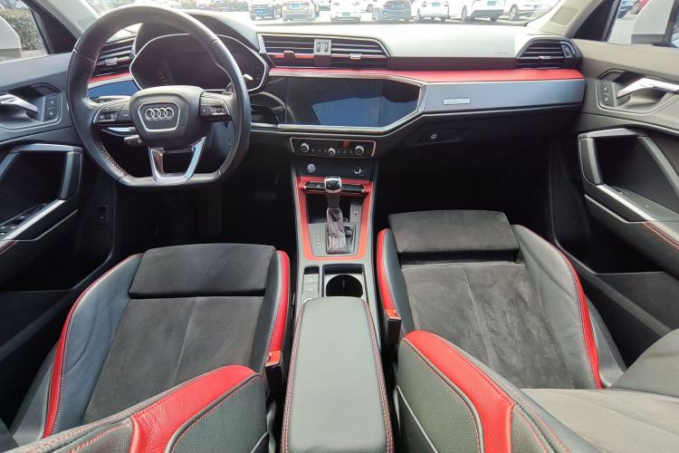 Used Audi Q3 2019 35 TFSI Fashion Dynamic Model Interior 2