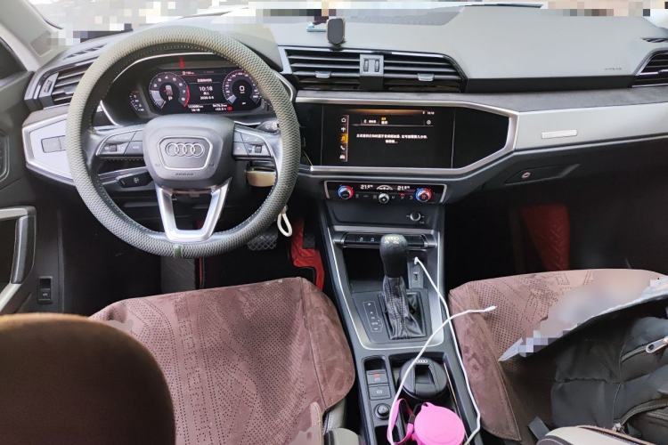 Used Audi Q3 2019 35 TFSI Advanced Dynamic Edition Interior 2