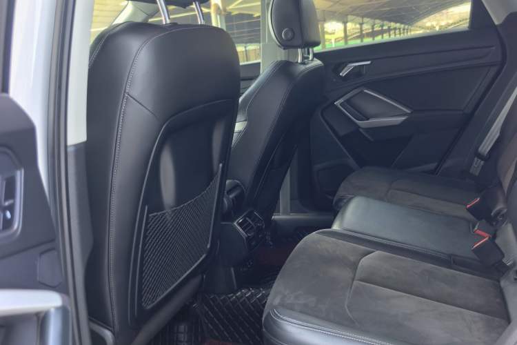 Used Audi Q3 2019 35 TFSI Fashion Dynamic Model Interior 3