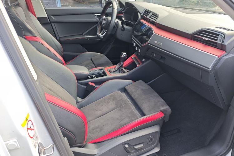 Used Audi Q3 2019 35 TFSI Fashion Dynamic Model Interior 3