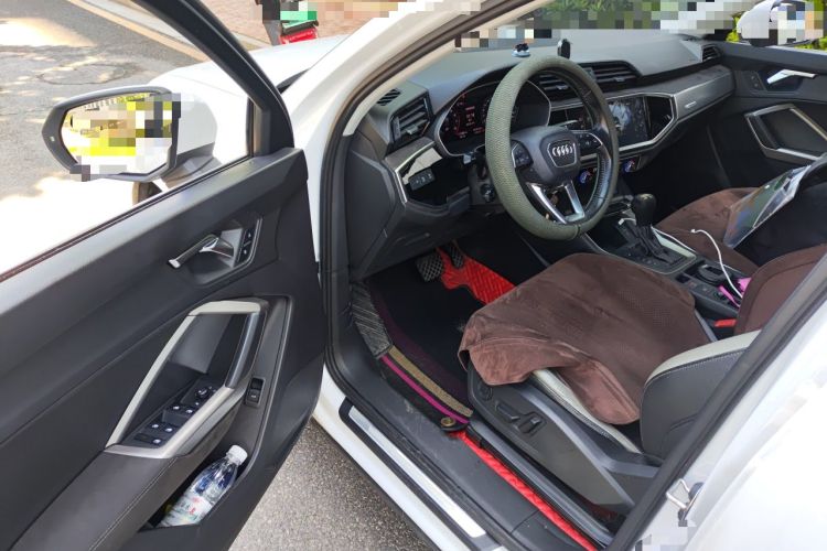 Used Audi Q3 2019 35 TFSI Advanced Dynamic Edition Interior 3