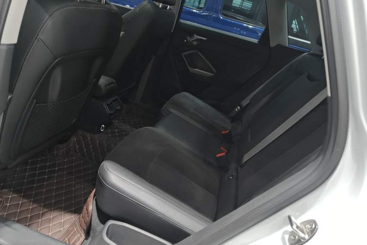 Used Audi Q3 2019 35 TFSI Fashion Dynamic Model Interior 4