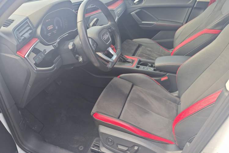 Used Audi Q3 2019 35 TFSI Fashion Dynamic Model Interior 4