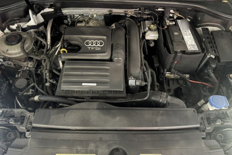 Used Audi Q3 2019 35 TFSI Fashion Dynamic Model Interior 5