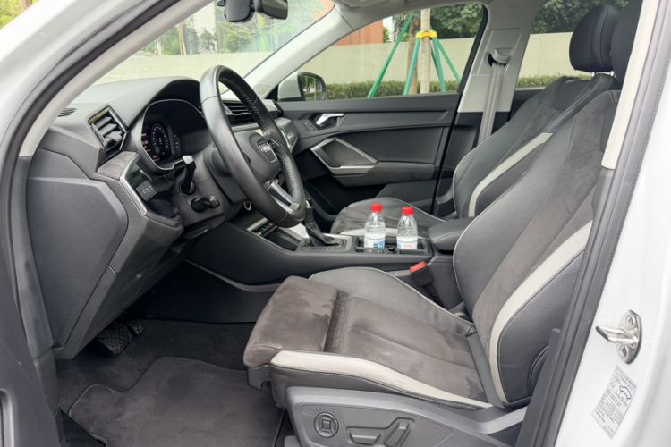 Used Audi Q3 2019 35 TFSI Advanced Dynamic Edition Interior 5