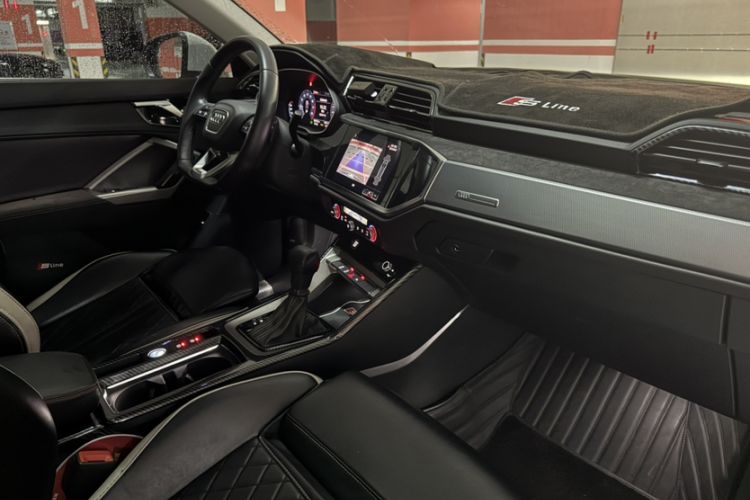 Used Audi Q3 2019 35 TFSI Fashion Dynamic Model Interior 6