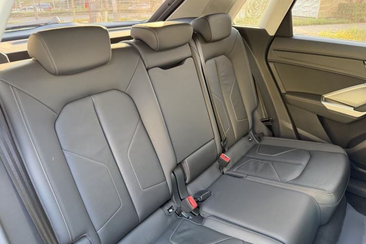 Used Audi Q3 2019 35 TFSI Advanced Style Edition Interior 7
