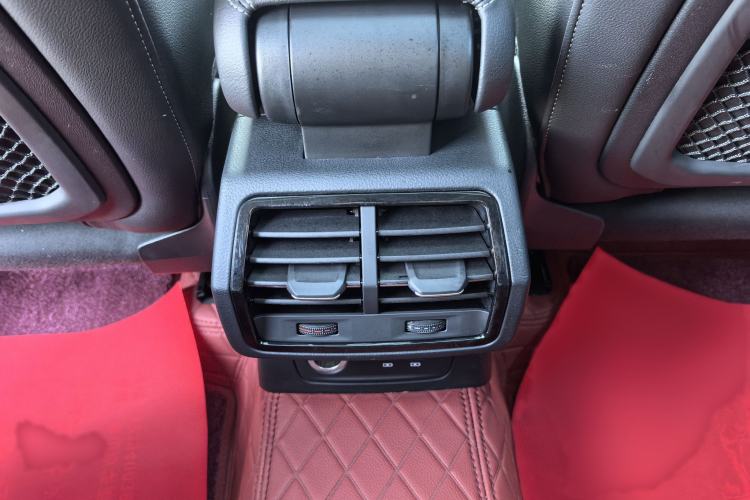 Used Audi Q3 2019 35 TFSI Advanced Dynamic Edition Interior 8
