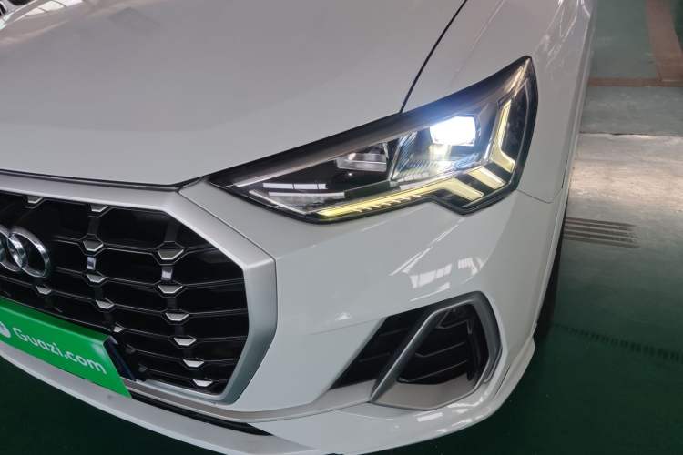 Used Audi Q3 2019 40 TFSI Fashion Dynamic Model Left Front Headlight