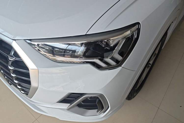 Used Audi Q3 2019 35 TFSI Advanced Dynamic Edition Left Front Headlight