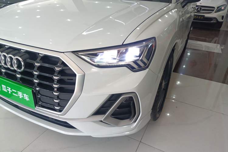 Used Audi Q3 2019 35 TFSI Fashion Dynamic Model Left Front Headlight