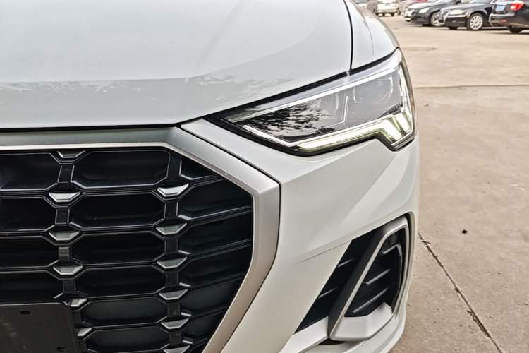 Used Audi Q3 2019 35 TFSI Fashion Dynamic Model Left Front Headlight