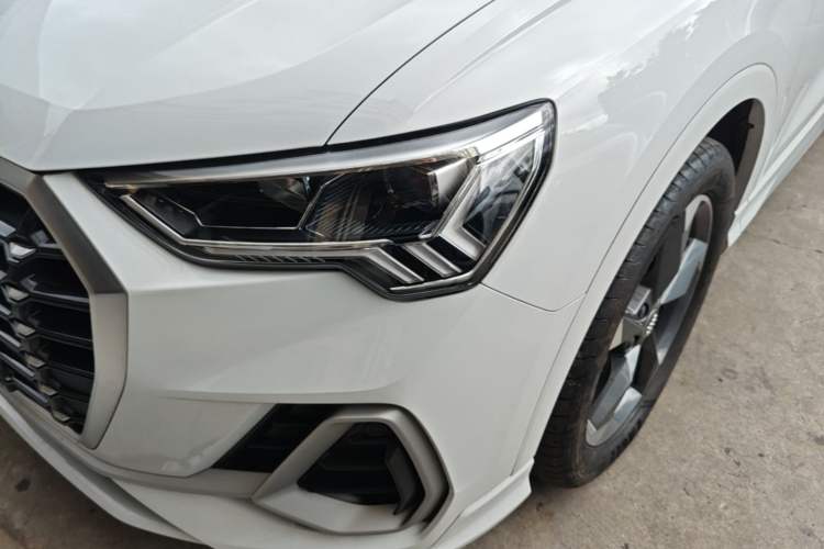 Used Audi Q3 2019 40 TFSI Fashion Dynamic Model Left Front Headlight