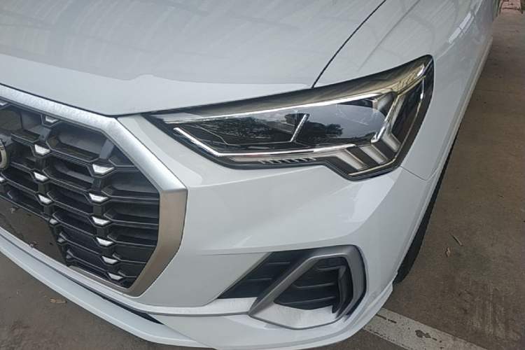 Used Audi Q3 2019 35 TFSI Advanced Dynamic Edition Left Front Headlight