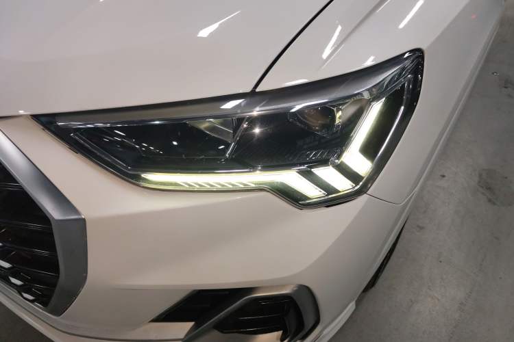Used Audi Q3 2019 35 TFSI Advanced Dynamic Edition Left Front Headlight