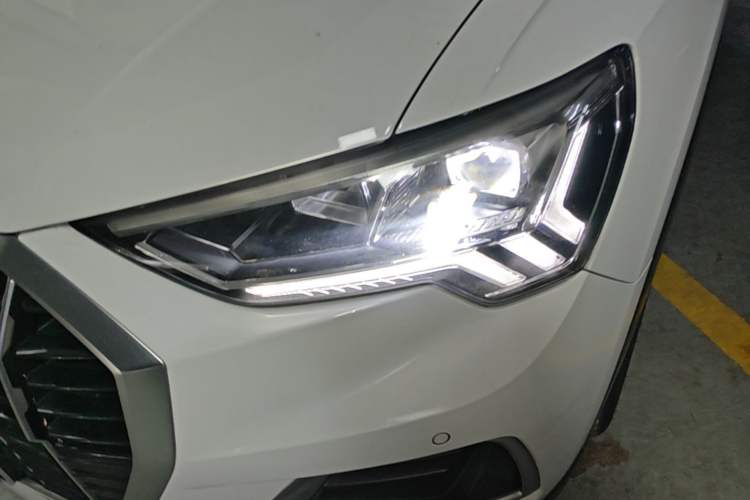 Used Audi Q3 2019 40 TFSI Fashionable and Elegant Model Left Front Headlight