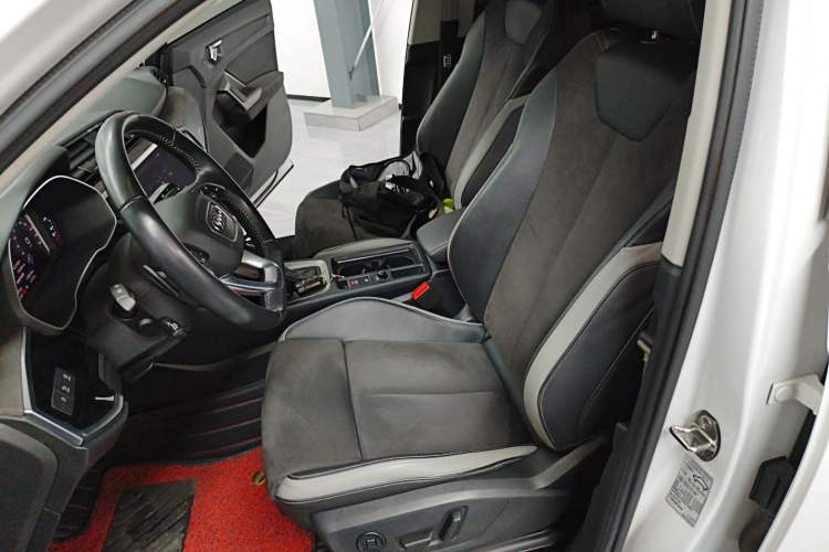 Used Audi Q3 2019 35 TFSI Fashion Dynamic Model Left Front Seat