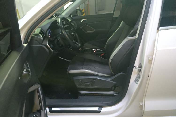 Used Audi Q3 2019 35 TFSI Advanced Dynamic Edition Left Front Seat