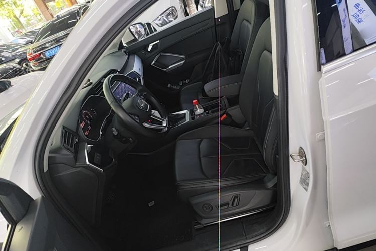 Used Audi Q3 2019 35 TFSI Advanced Style Edition Left Front Seat