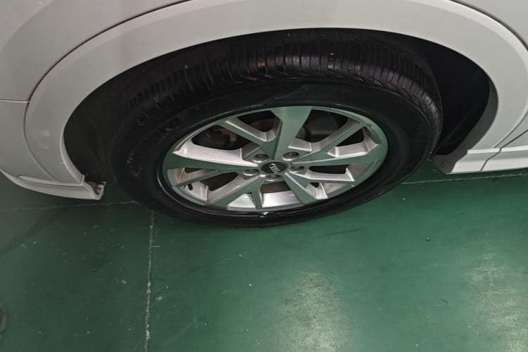 Used Audi Q3 2019 35 TFSI Advanced Dynamic Edition Left Front Wheel Hub