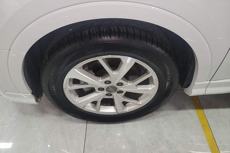 Used Audi Q3 2019 35 TFSI Advanced Dynamic Edition Left Front Wheel Hub