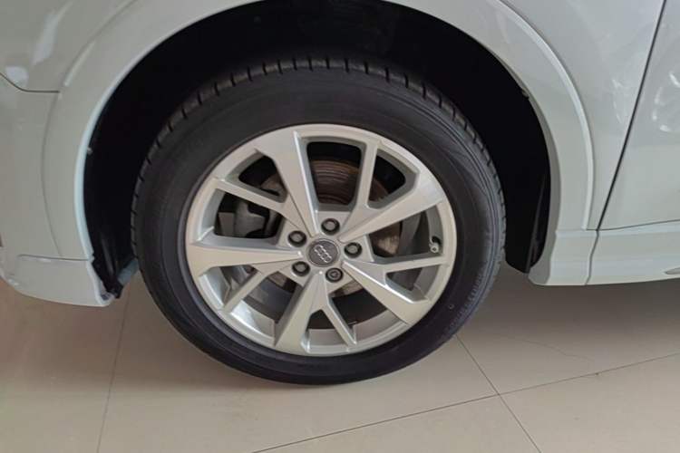 Used Audi Q3 2019 35 TFSI Advanced Dynamic Edition Left Front Wheel Hub