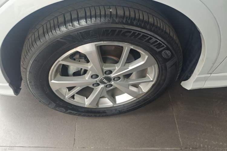 Used Audi Q3 2019 35 TFSI Advanced Dynamic Edition Left Front Wheel Hub