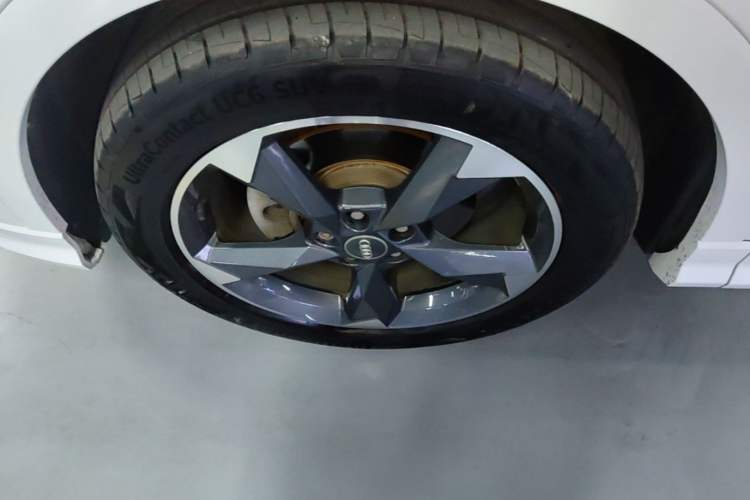 Used Audi Q3 2019 35 TFSI Fashion Dynamic Model Left Front Wheel Hub