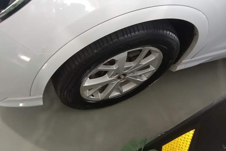 Used Audi Q3 2019 35 TFSI Advanced Dynamic Edition Left Front Wheel Hub