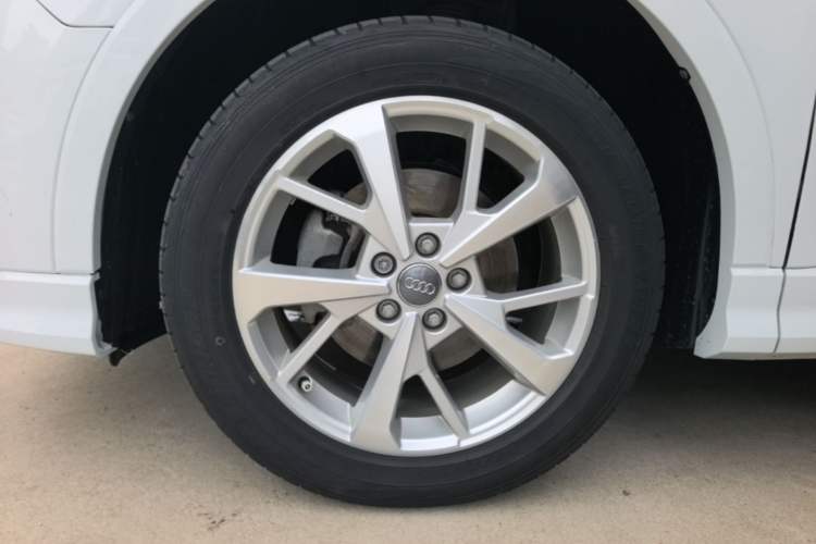Used Audi Q3 2019 35 TFSI Advanced Dynamic Edition Left Front Wheel Hub