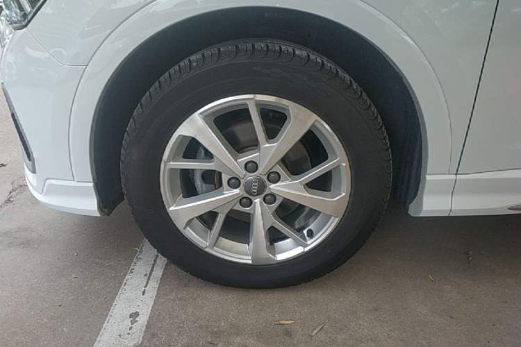 Used Audi Q3 2019 35 TFSI Advanced Dynamic Edition Left Front Wheel Hub