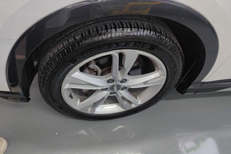 Used Audi Q3 2019 40 TFSI Fashionable and Elegant Model Left Front Wheel Hub