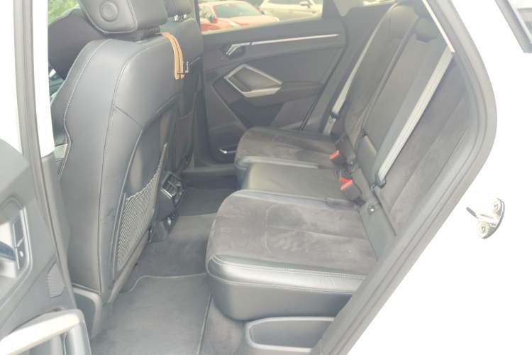 Used Audi Q3 2019 40 TFSI quattro Fashion Dynamic Model Left Rear Seat