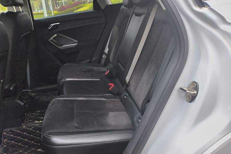 Used Audi Q3 2019 35 TFSI Advanced Dynamic Edition Left Rear Seat