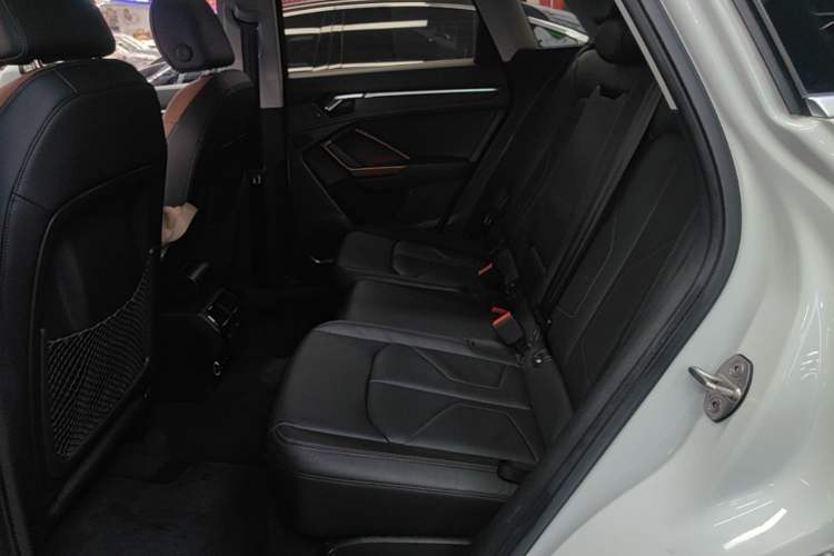 Used Audi Q3 2019 40 TFSI Fashionable and Elegant Model Left Rear Seat