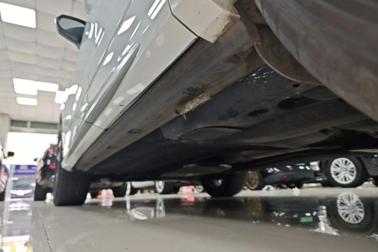 Used Audi Q3 2019 40 TFSI Fashion Dynamic Model Left Side Sill