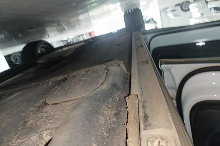 Used Audi Q3 2019 40 TFSI Fashion Dynamic Model Left Side Sill