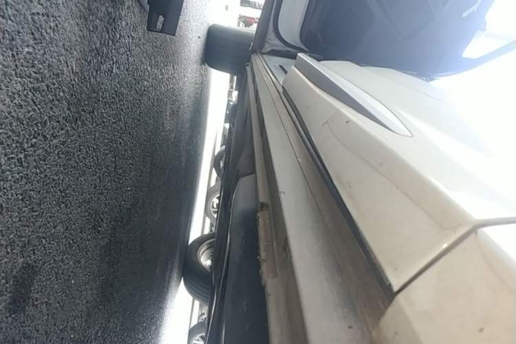 Used Audi Q3 2019 35 TFSI Advanced Dynamic Edition Left Side Sill