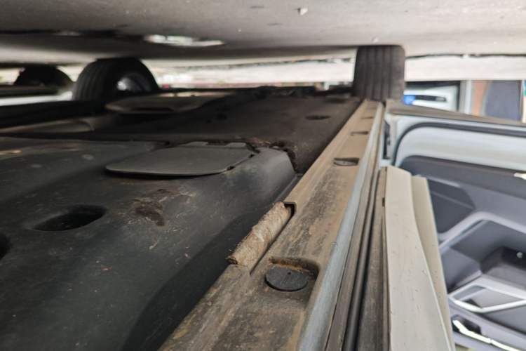 Used Audi Q3 2019 40 TFSI Fashion Dynamic Model Left Side Sill